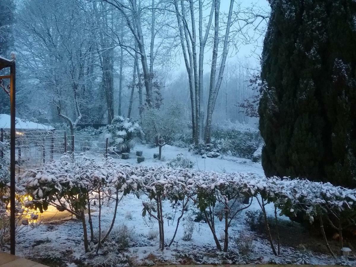 Au Jardin De Lisa Bed and Breakfast Cherreau Εξωτερικό φωτογραφία